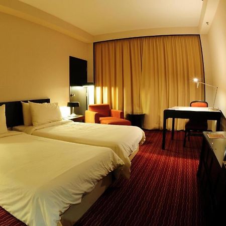 Tanahmas The Sibu Hotel Екстериор снимка