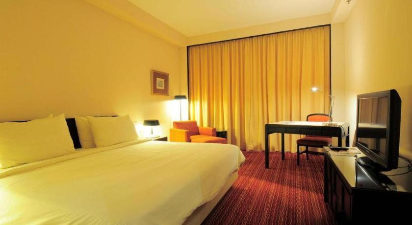Tanahmas The Sibu Hotel Екстериор снимка