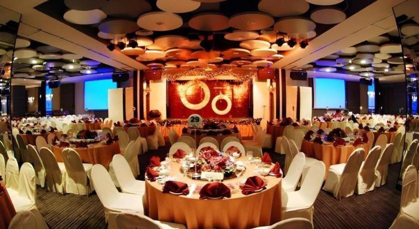 Tanahmas The Sibu Hotel Екстериор снимка