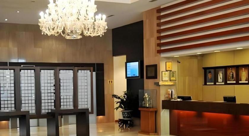 Tanahmas The Sibu Hotel Екстериор снимка