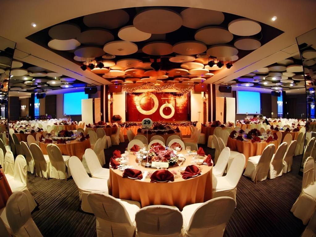 Tanahmas The Sibu Hotel Екстериор снимка